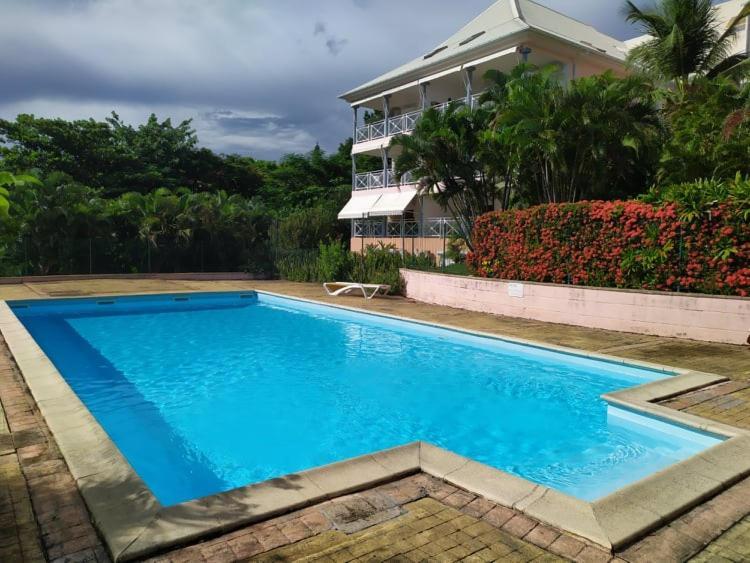 Charmant Appartement En Bord De Mer Avec Piscine Gourbeyre Bagian luar foto